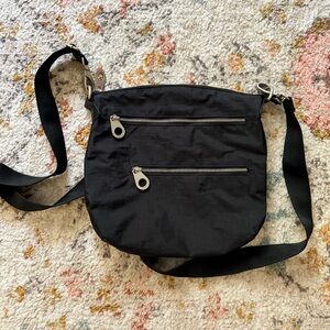 Black Baggallini crossbody